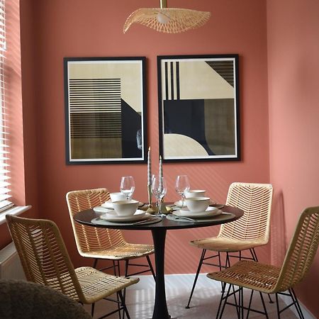 Elegant Apartment On Historic Cobbled High St Shrewsbury Town Centre 外观 照片